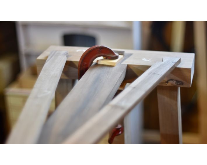 Fitting the dovetailed stretchers