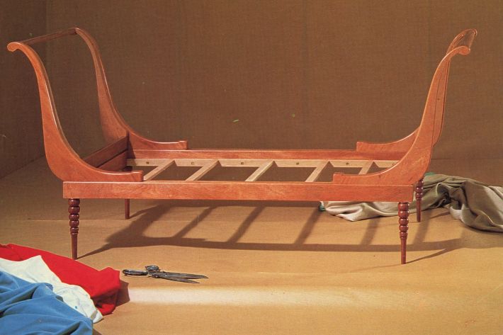 Mme. Récamier day-bed in mahogany (J-L David original and bed frame)