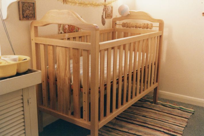 Cradle in ash and holly