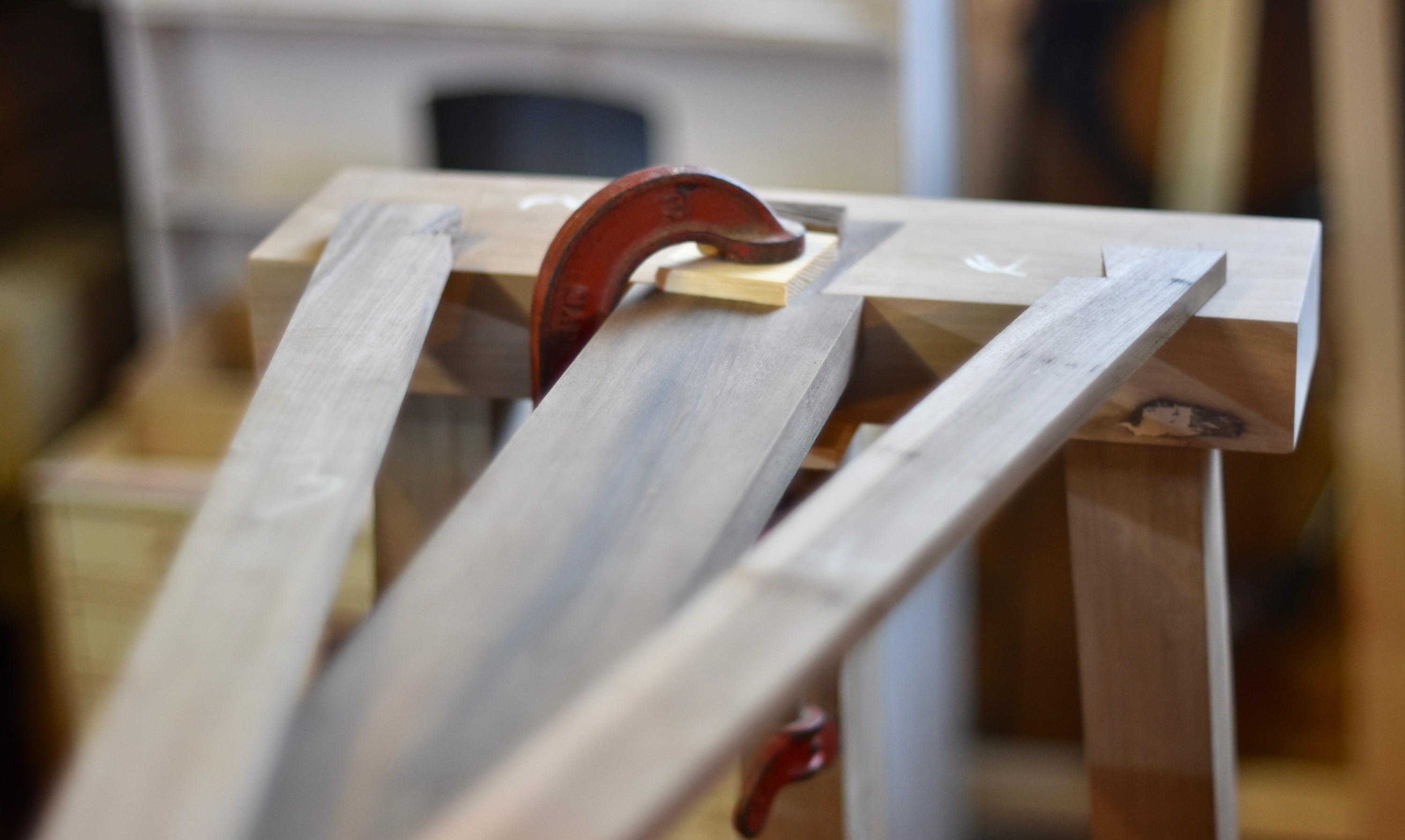 Fitting the dovetailed stretchers